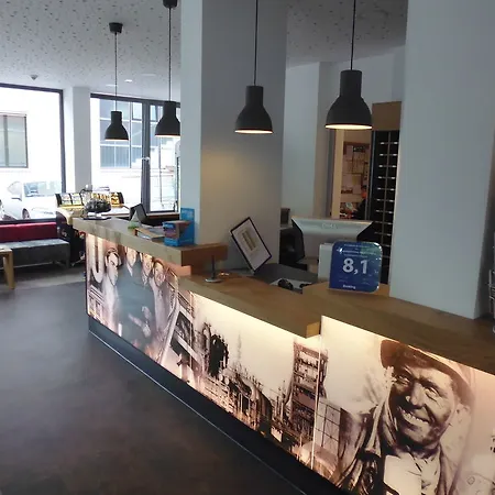 旅馆 Djh加根德格斯特豪斯阿道夫科尔平酒店 *
